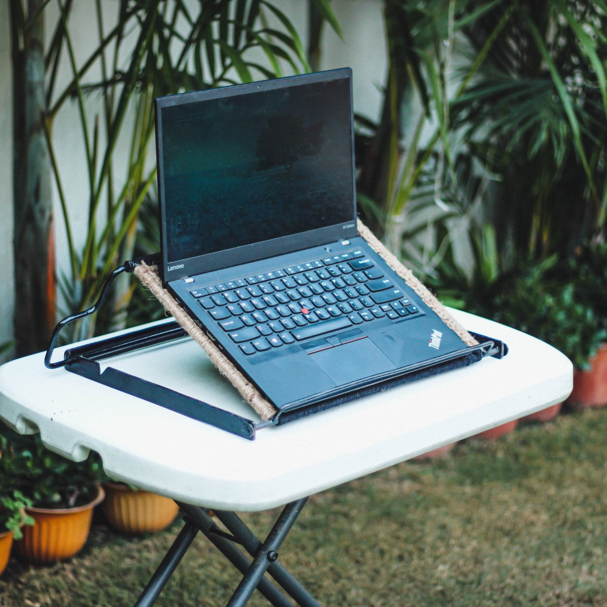 Diamond Jute & Cotton Laptop Stand